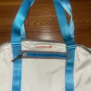 Merrell | Bags | Merrell Womans Dayender 2 Water Resistant Bag Laptop ...